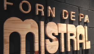 logotipos en madera en león Guanajuato