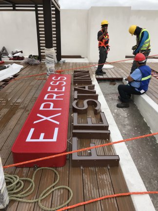 ACRILICO NEGRO DIA Y NOCHE BLANCO